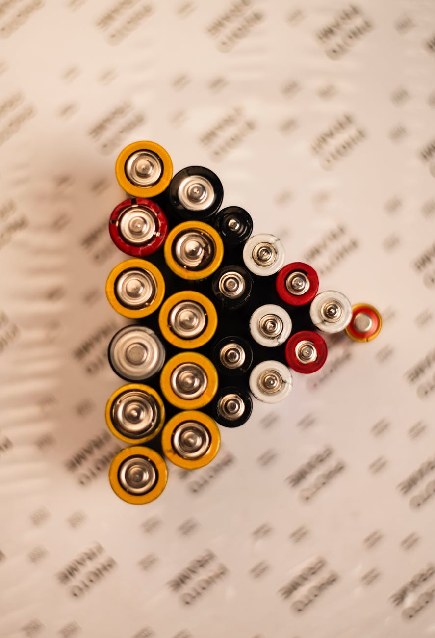 how-and-when-to-change-thermostat-batteries-premier-heating